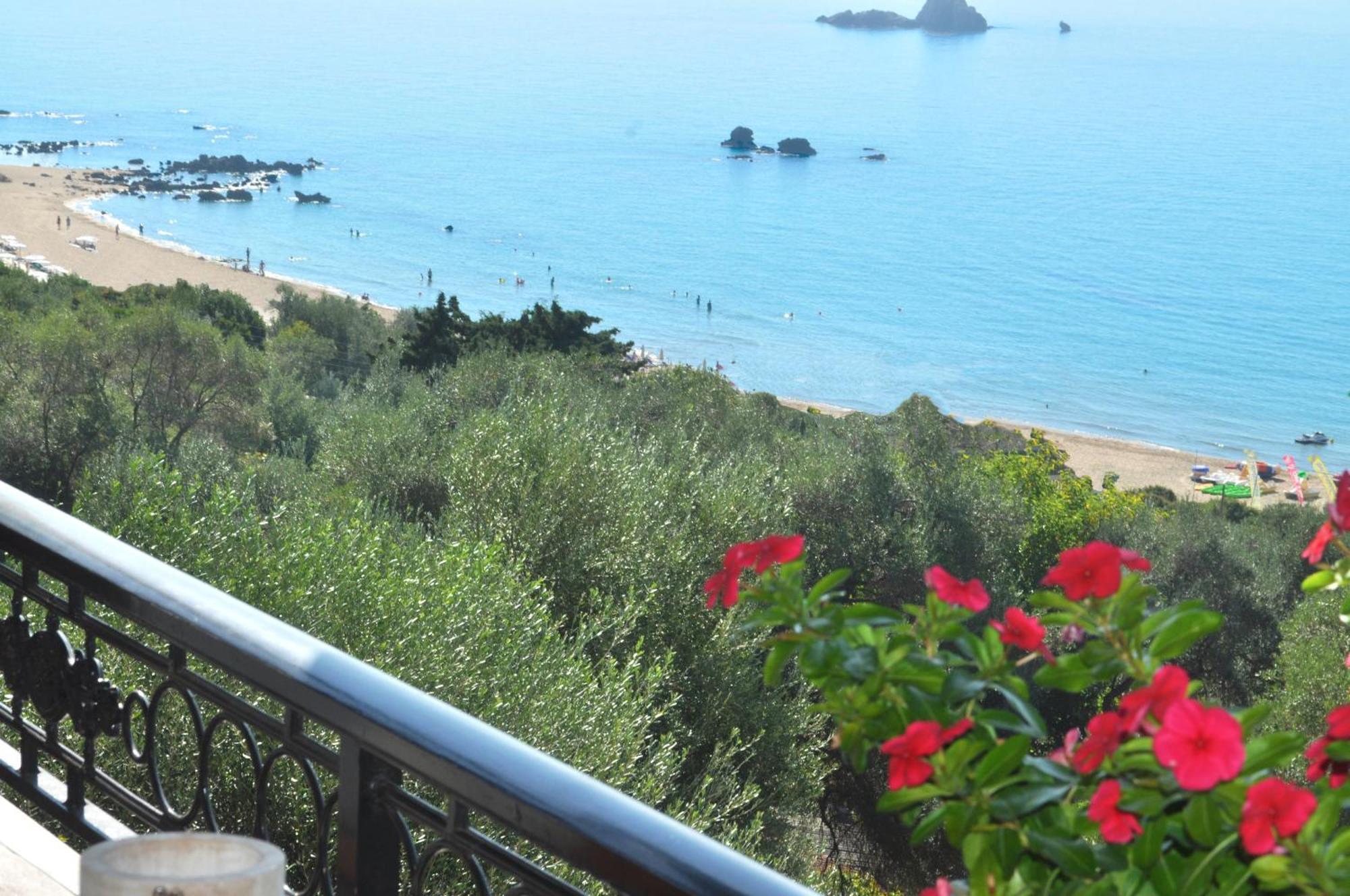 Luxury Loft Apartment With Pool - Pelekas Beach, Corfu Eksteriør bilde