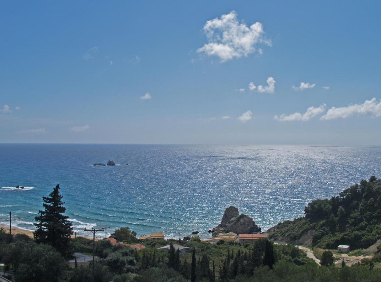Luxury Loft Apartment With Pool - Pelekas Beach, Corfu Eksteriør bilde
